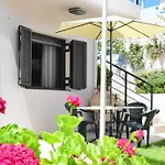 Casa Luminosa