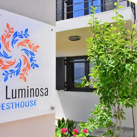 Casa Luminosa